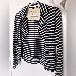 Stripped blazer with mother of Pearl buttons